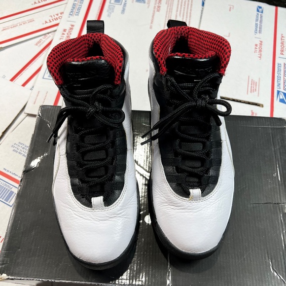 Air Jordan 10 - Retro Chicago - Men\'s Size 8 Mint Condition main image 9